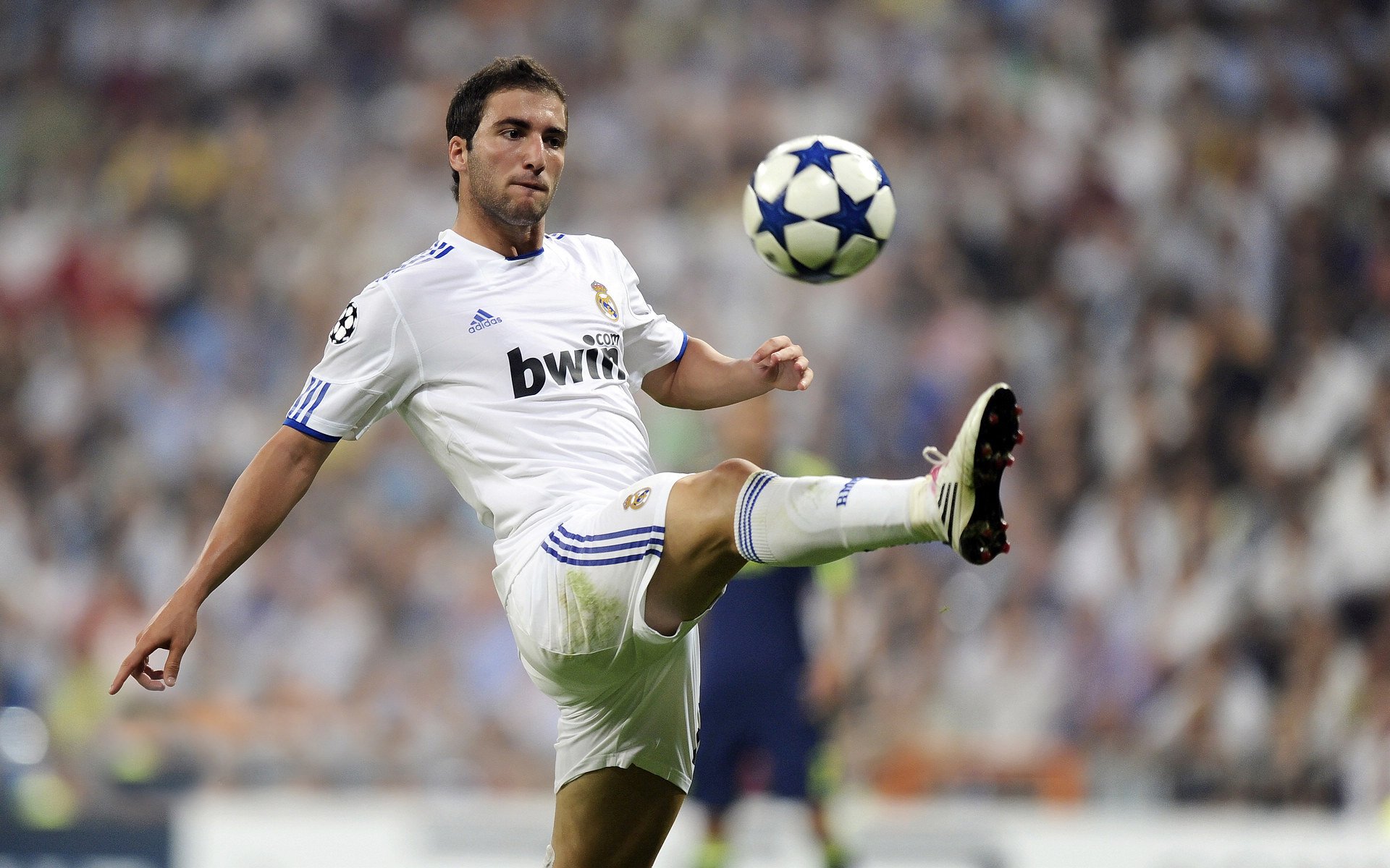 王者荣耀世界冠军杯落幕，中国战队斩获总冠军创历史